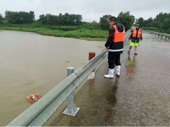威海文登区、南海新区普降暴雨至大暴雨，文登泽库最大