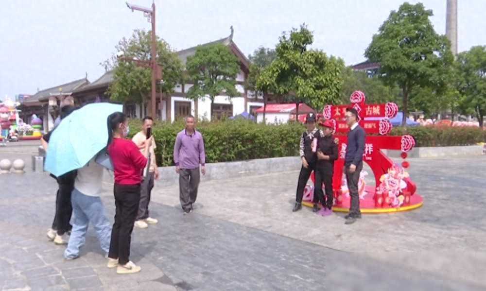 返程先别丢下羽绒服！巨热巨冷，崇左接下来的天气是