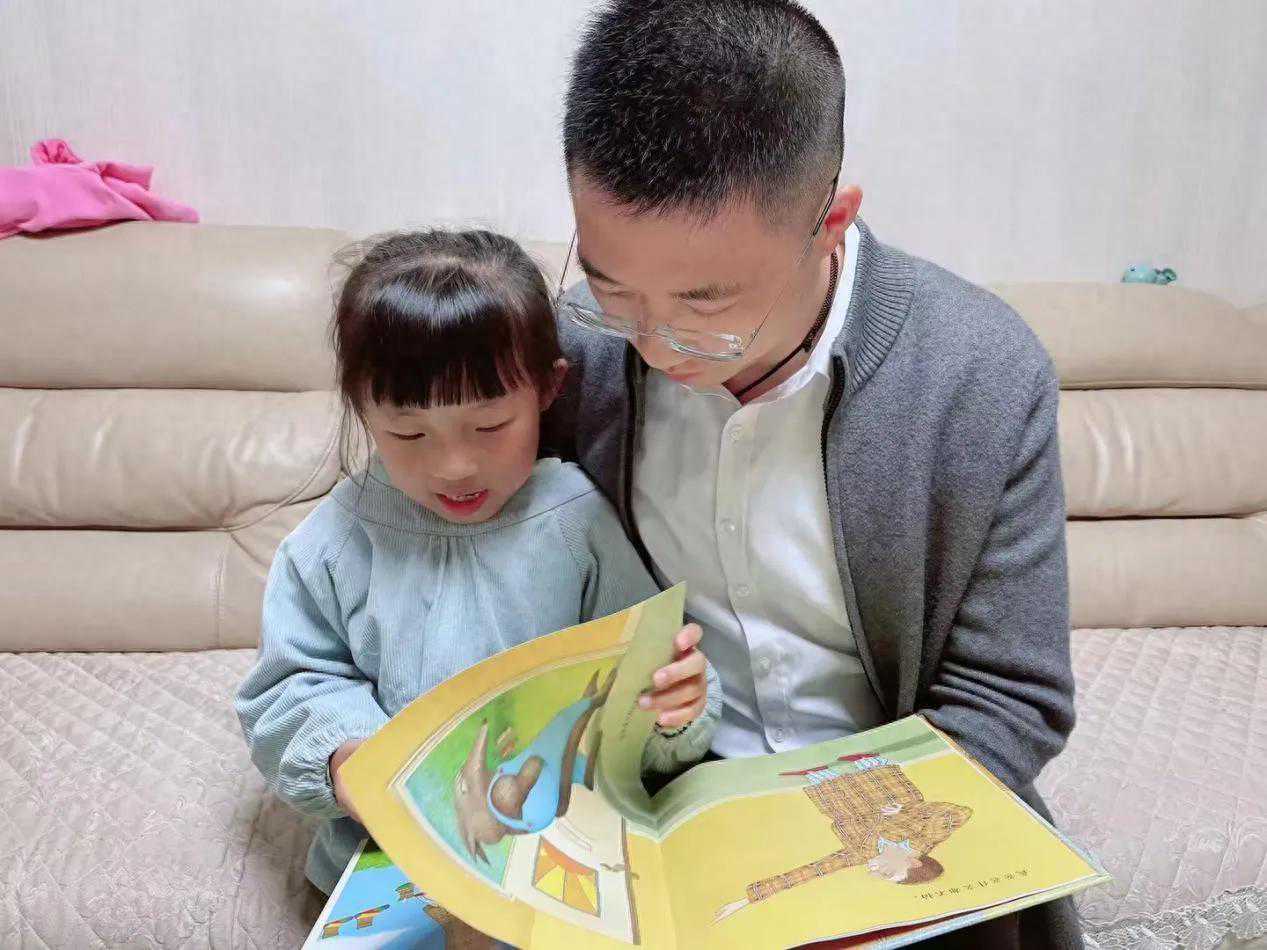 春风四“阅”暖，读书正当时