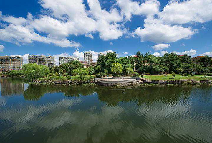 最低温7℃最高温23℃ 嵊州市本周多晴少雨 气温先升后降