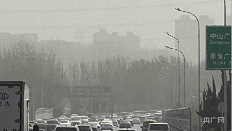 大连：浮尘天气将持续到29日白天