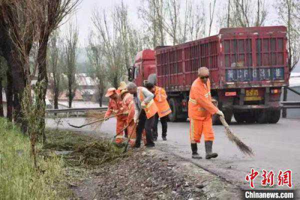 「肇庆封开」明日（3/3），阴，8~11℃，无持续风向