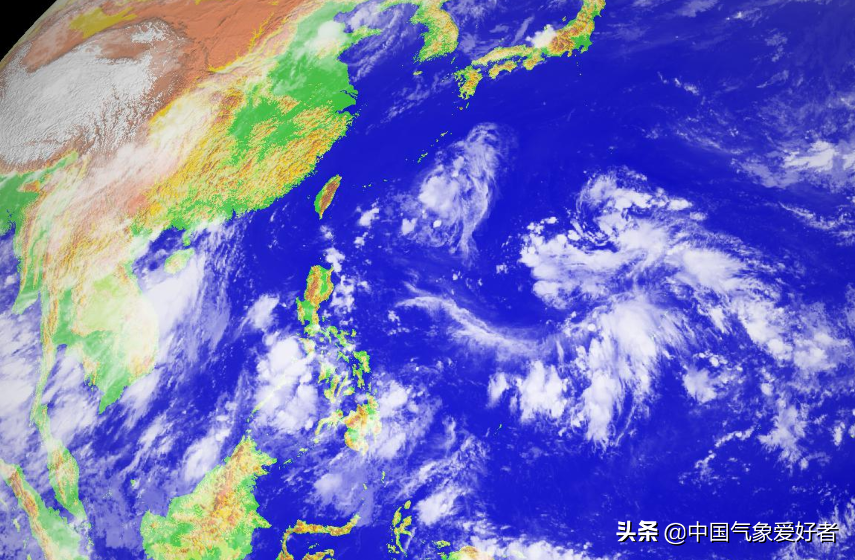 台湾以东出现两片云团，双台风要来吗？分析：值得密切观察