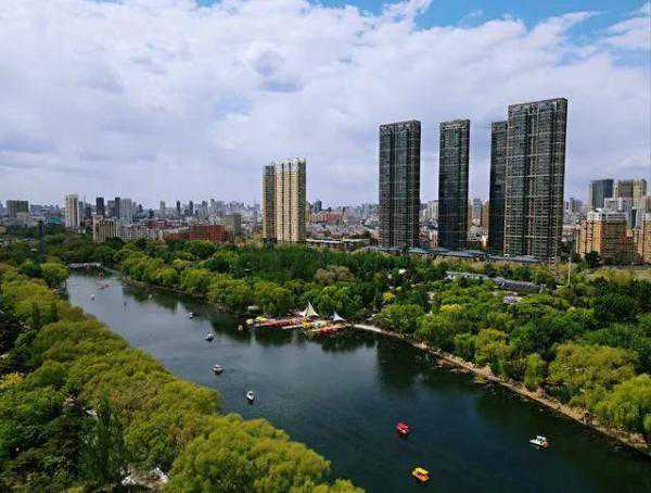今年，辽宁天更蓝、水更清