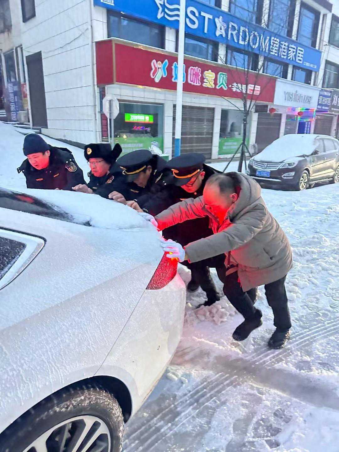 保畅通、保民生、保安全，汉寿： 全力应对低温雨雪冰冻天气