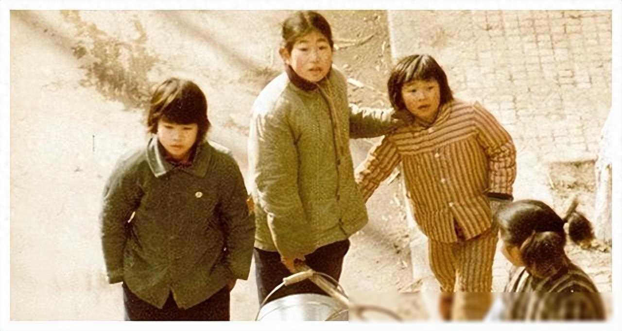 老知青带着陕北媳妇回北京，父母不给房子住，99年一口气买2套